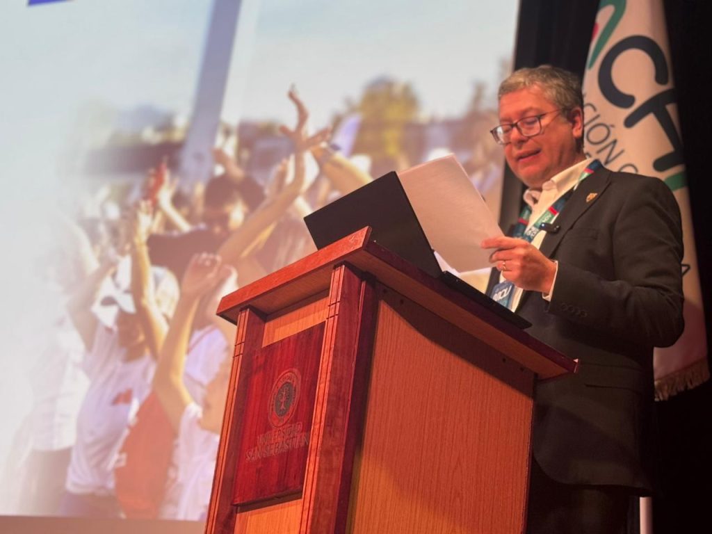 Alcalde de Temuco critica fuertemente el llamado a eliminar ministerio del Deporte en Congreso Nacional Deportivo en Santiago