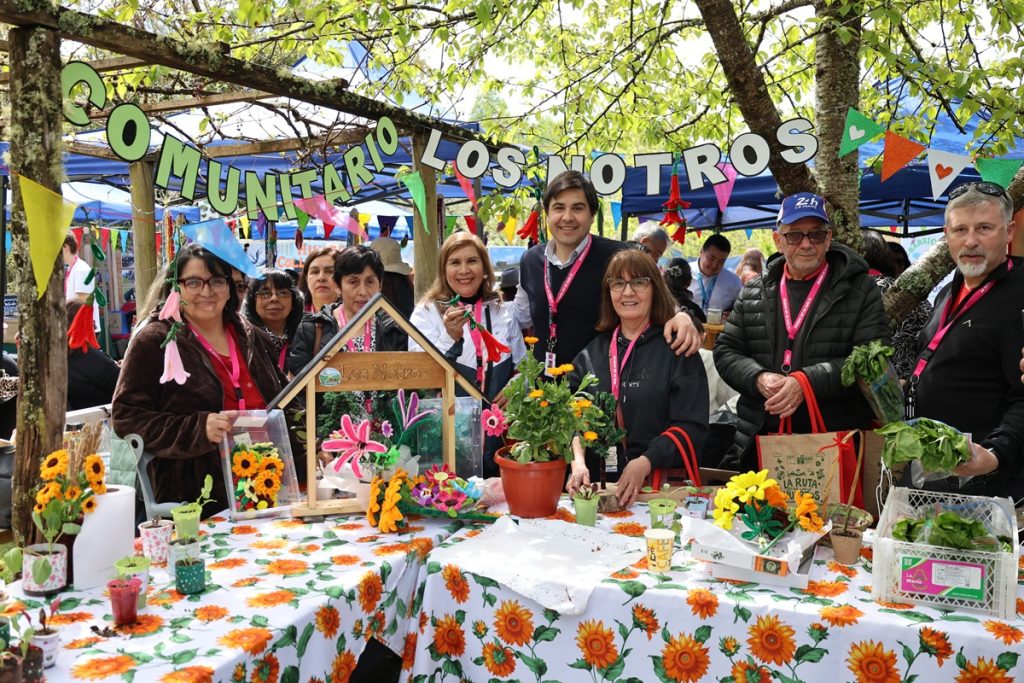 Siete barrios de La Araucanía participaron del Primer Encuentro Interregional “La Ruta de los Huertos” 1 Vecinos del huerto comunitario Los Notros de Loncoche en La Ruta de los Huertos